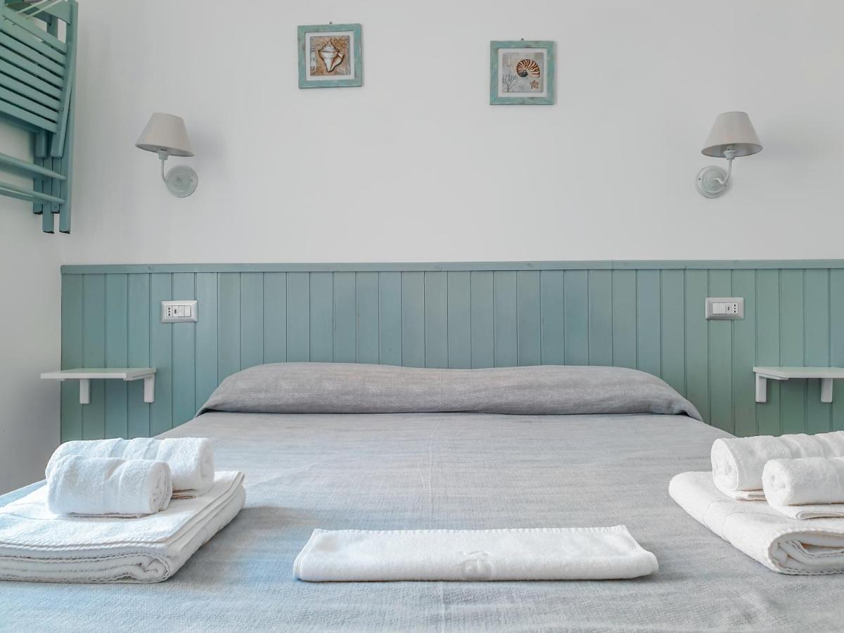 Bed and Breakfast Dafni E Naide Чефалу Экстерьер фото
